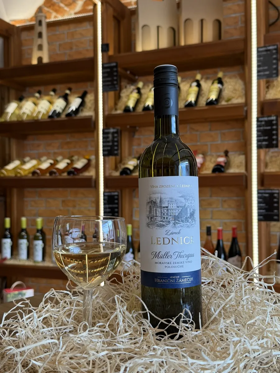 Müller Thurgau, Zámek Lednice — Hraniční Zámeček